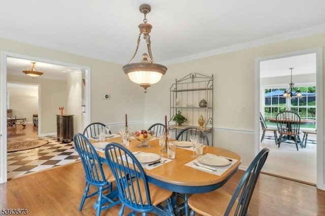 11 Carteret Trl, Bernards Twp, NJ 07920 - dining area featuring ornamental molding