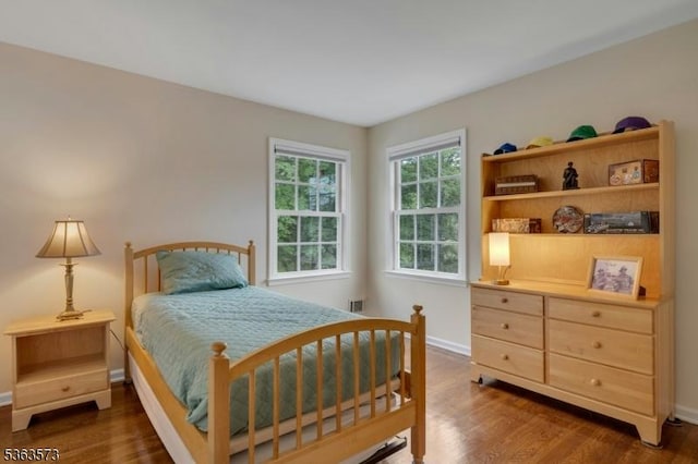 11 Carteret Trl, Bernards Twp, NJ 07920 - bedroom featuring wood finished floors and baseboards