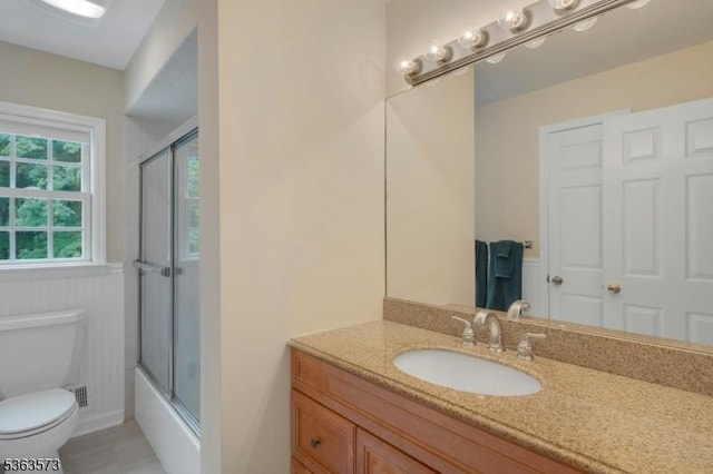 11 Carteret Trl, Bernards Twp, NJ 07920 - full bath featuring vanity and enclosed tub / shower combo
