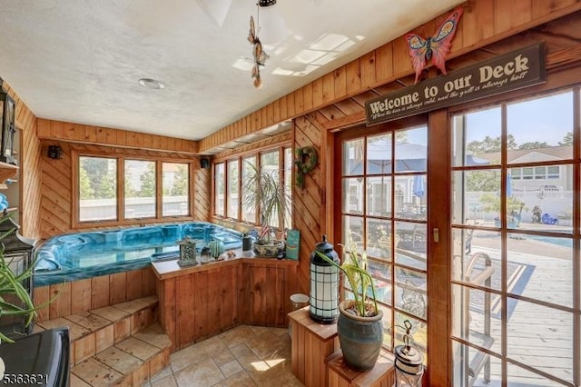 44 Shetland Dr, Clark Twp, NJ 07066 - sunroom featuring a jacuzzi
