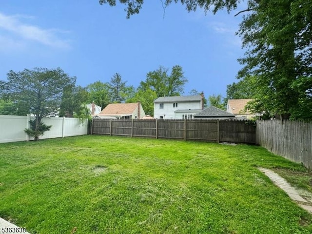 505 Beechwood Ave, Roselle Park Boro, NJ 07204 - view of fenced backyard