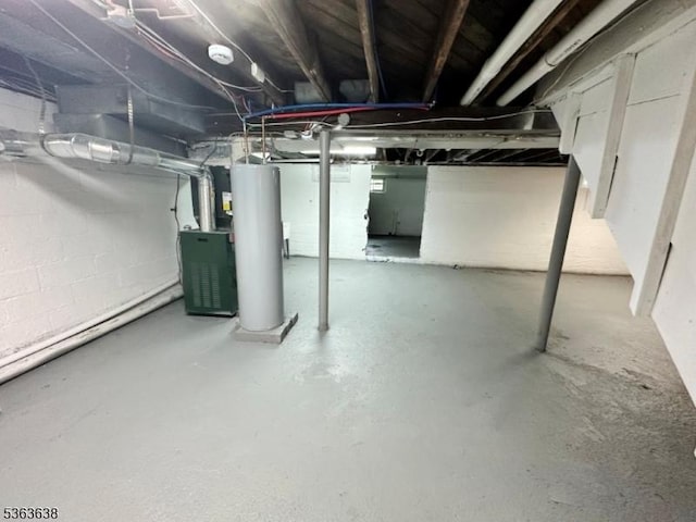 505 Beechwood Ave, Roselle Park Boro, NJ 07204 - unfinished basement featuring gas water heater