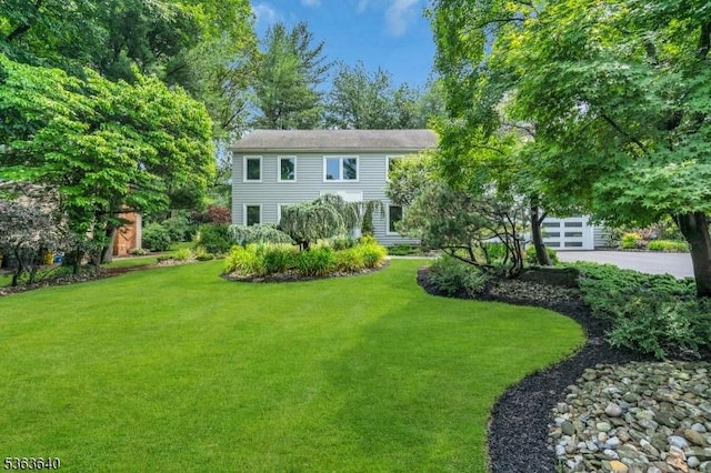 5 Leighton Dr, East Brunswick Twp, NJ 08816 - view of grassy yard