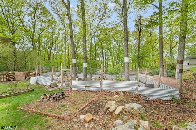 54 Stevens Trl, Hopatcong Boro, NJ 07843 - view of yard with a garden