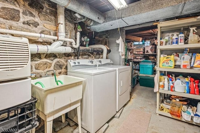 6 Penn Ave, Andover Twp, NJ 07860 - laundry room featuring independent washer and dryer