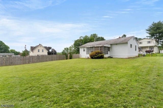 411 S 2nd St, Lopatcong Twp, NJ 08865 - view of yard