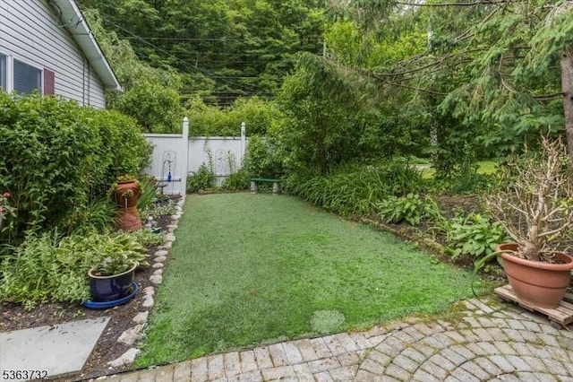 130 Lake Iliff Rd, Andover Twp, NJ 07860 - view of yard