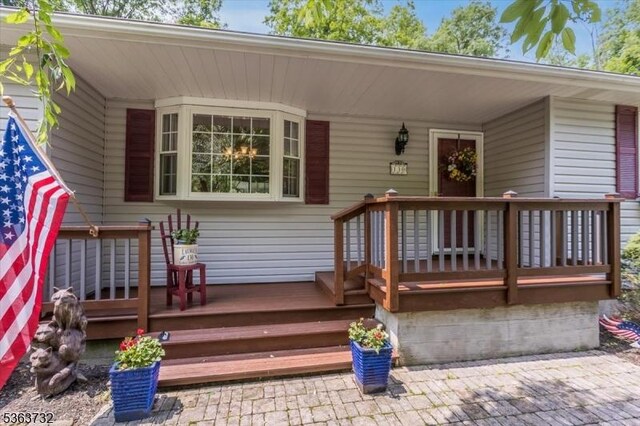 130 Lake Iliff Rd, Andover Twp, NJ 07860 - property entrance with covered porch