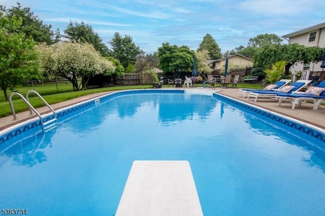 127 Walnut Ave, Franklin Twp, NJ 08873 - view of pool with a fenced backyard, a diving board, and a patio area