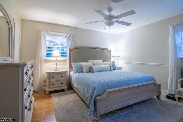 127 Walnut Ave, Franklin Twp, NJ 08873 - bedroom featuring light wood-style floors and a ceiling fan