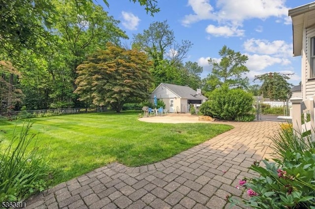 214 Glenside Pl, North Plainfield Boro, NJ 07060 - fenced yard with a patio area