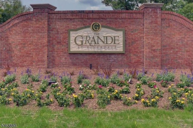 2409 Ramapo Ct, Riverdale Boro, NJ 07457 - view of community / neighborhood sign