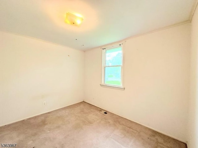 30 Bennington Pkwy, Franklin Twp, NJ 08823 - unfurnished room with light colored carpet
