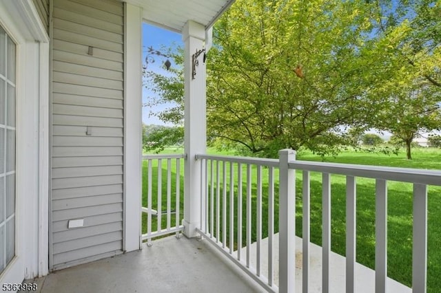 5003 Brookfield Glen Dr, White Twp, NJ 07823 - view of balcony