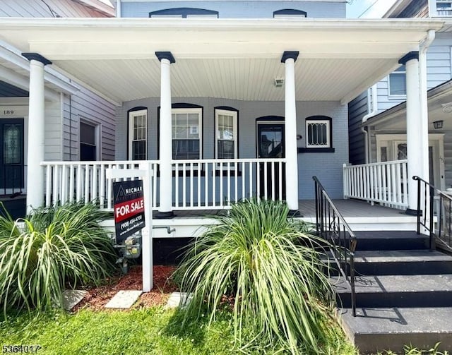 191 Summit Ave, Phillipsburg Town, NJ 08865 - property entrance with a porch