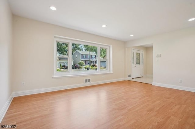 129 Jockey Hollow Way, Union Twp, NJ 07083 - spare room featuring light wood-style floors and recessed lighting