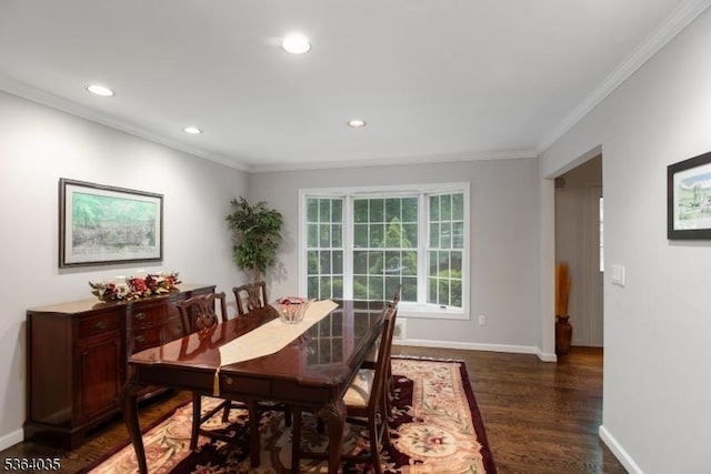 13 Deer Path Cir, Green Brook Twp, NJ 08812 - dining space featuring dark wood-style flooring, crown molding, and recessed lighting