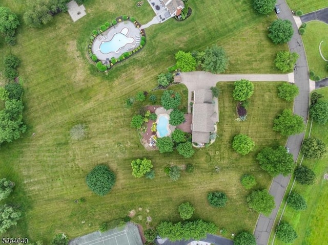 31 Deer Path, Hillsborough Twp, NJ 08844 - bird's eye view of a pool