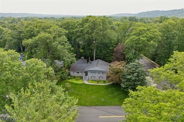 198 Pittsford Way, New Providence Boro, NJ 07974 - aerial view of property and surrounding area featuring a forest
