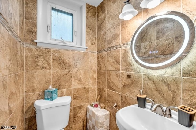 1332 Maple Ter, Rahway City, NJ 07065 - bathroom featuring tile walls