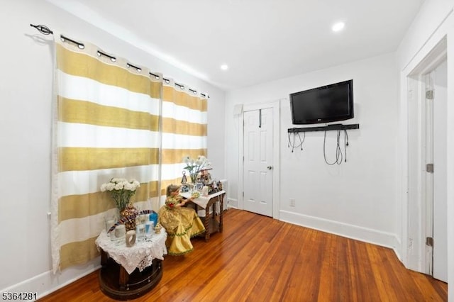 684 Harrison St, Rahway City, NJ 07065 - dining room featuring wood finished floors and recessed lighting