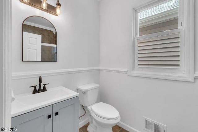 158 Catherine St Unit A/B, Elizabeth City, NJ 07201 - full bathroom with vanity and a shower