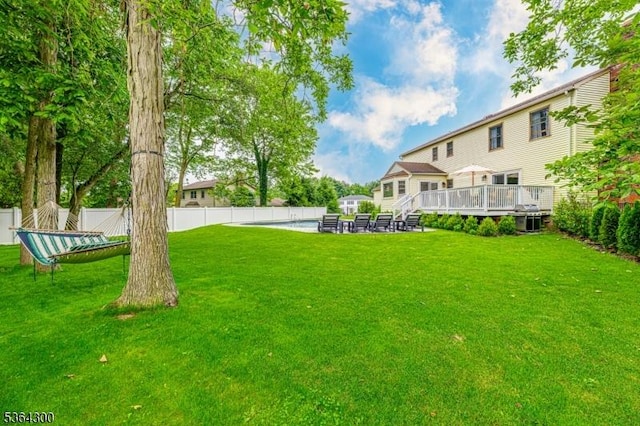 1 Warwick Dr, Washington Twp, NJ 07853 - view of yard featuring a deck