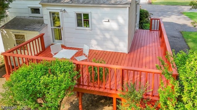 23 Felter Pl, Jefferson Twp, NJ 07849 - view of wooden terrace