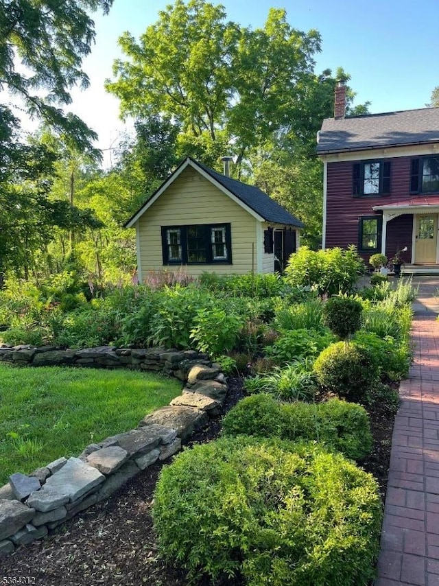 4 Lambert Rd, Delaware Twp, NJ 08559 - view of front of property with a chimney
