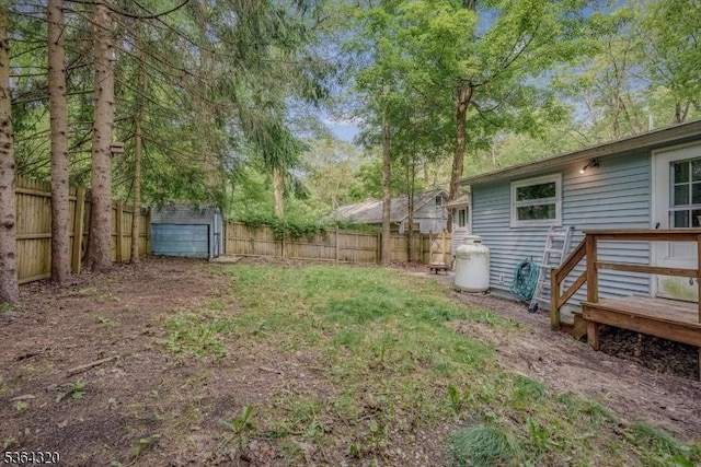 53 Lonaconing Rd, Vernon Twp, NJ 07422 - fenced backyard featuring a shed