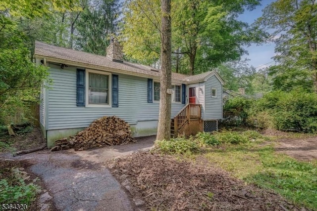 53 Lonaconing Rd, Vernon Twp, NJ 07422 - view of front of house featuring a chimney