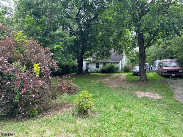 45 Half Way House Rd, Franklin Twp, NJ 07882 - view of yard