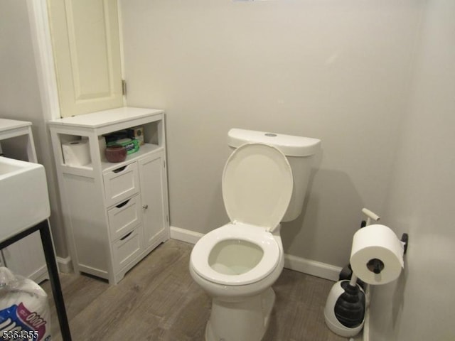 7 Brunswick Ave, Union Twp, NJ 07088 - bathroom with wood finished floors