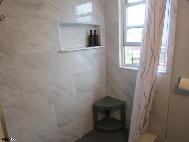 7 Brunswick Ave, Union Twp, NJ 07088 - bathroom with a tile shower