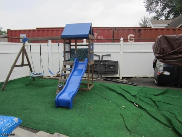7 Brunswick Ave, Union Twp, NJ 07088 - view of playground