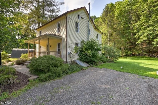 2056 State Route 31, Lebanon Twp, NJ 08826 - view of front of house with a front lawn and a porch