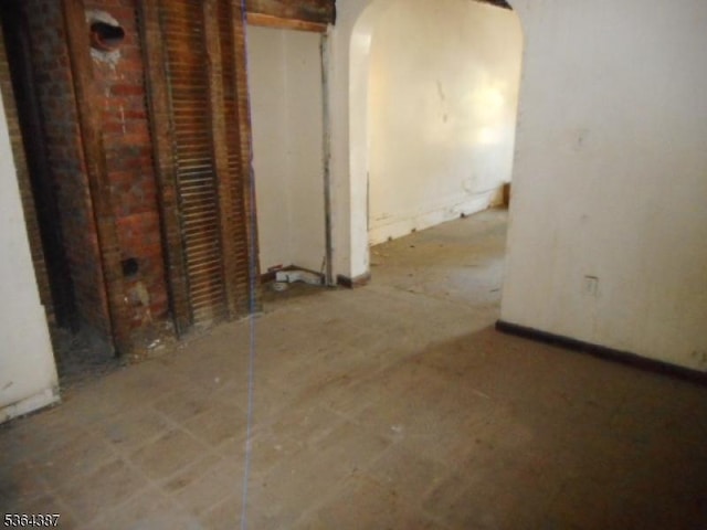 77 Garside St, Newark City, NJ 07104 - below grade area featuring arched walkways