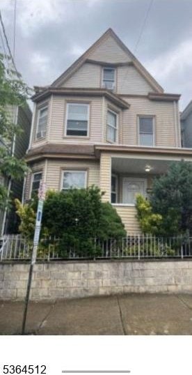 121 E 16th St, Paterson City, NJ 07524 - view of victorian-style house