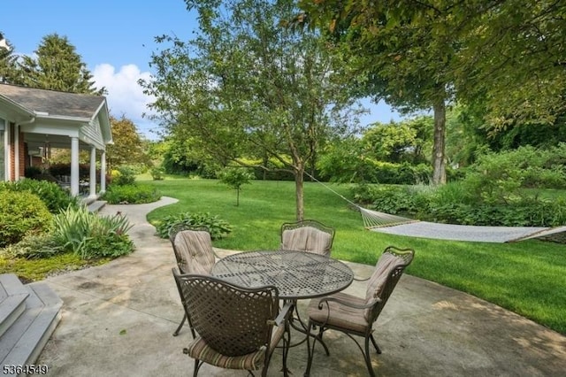 5 Woodland Rd, Franklin Twp, NJ 08867 - view of patio featuring outdoor dining area