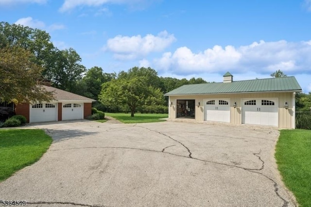 5 Woodland Rd, Franklin Twp, NJ 08867 - view of detached garage