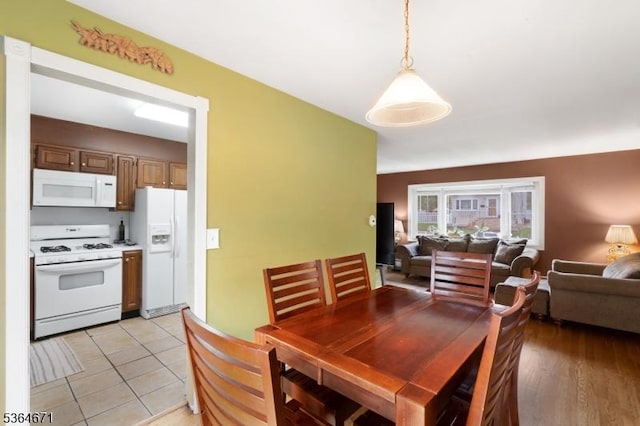 608 Faitoute Ave, Roselle Park Boro, NJ 07204 - dining area with light tile patterned flooring