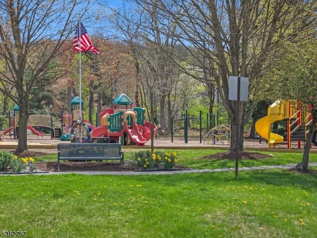 147 Nottingham Sq, Washington Twp, NJ 07840 - view of community play area