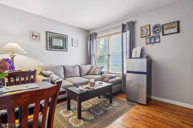 458 Midland Ave, Pompton Lakes Boro, NJ 07442 - living room with wood finished floors and baseboards