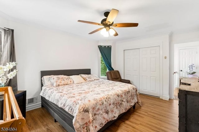 27 Delbarton Ct, Washington Twp, NJ 07840 - bedroom featuring wood finished floors, a closet, and a ceiling fan