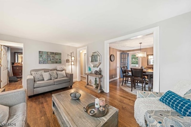 510 Oakridge Ave, North Plainfield Boro, NJ 07063 - living room featuring wood finished floors and a chandelier