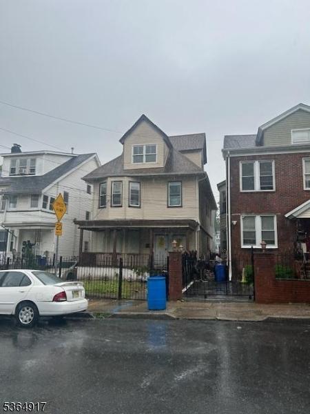 124 Shephard Ave, Newark City, NJ 07112 - view of front of property with a gate