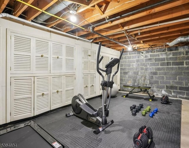 82 Mohawk Rd, Millburn Twp, NJ 07078 - view of workout room