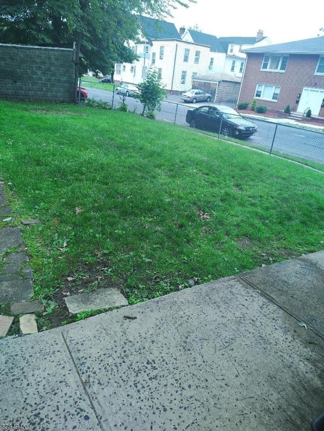 341 N Grove St, East Orange City, NJ 07017 - view of yard