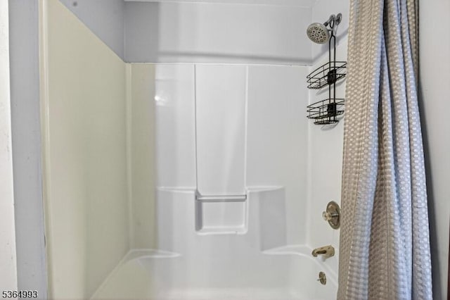 1033 Huff Ave, Manville Boro, NJ 08835 - bathroom with shower / tub combo