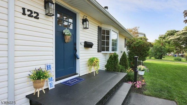 122 Madison St, South Bound Brook Boro, NJ 08880 - doorway to property with a yard